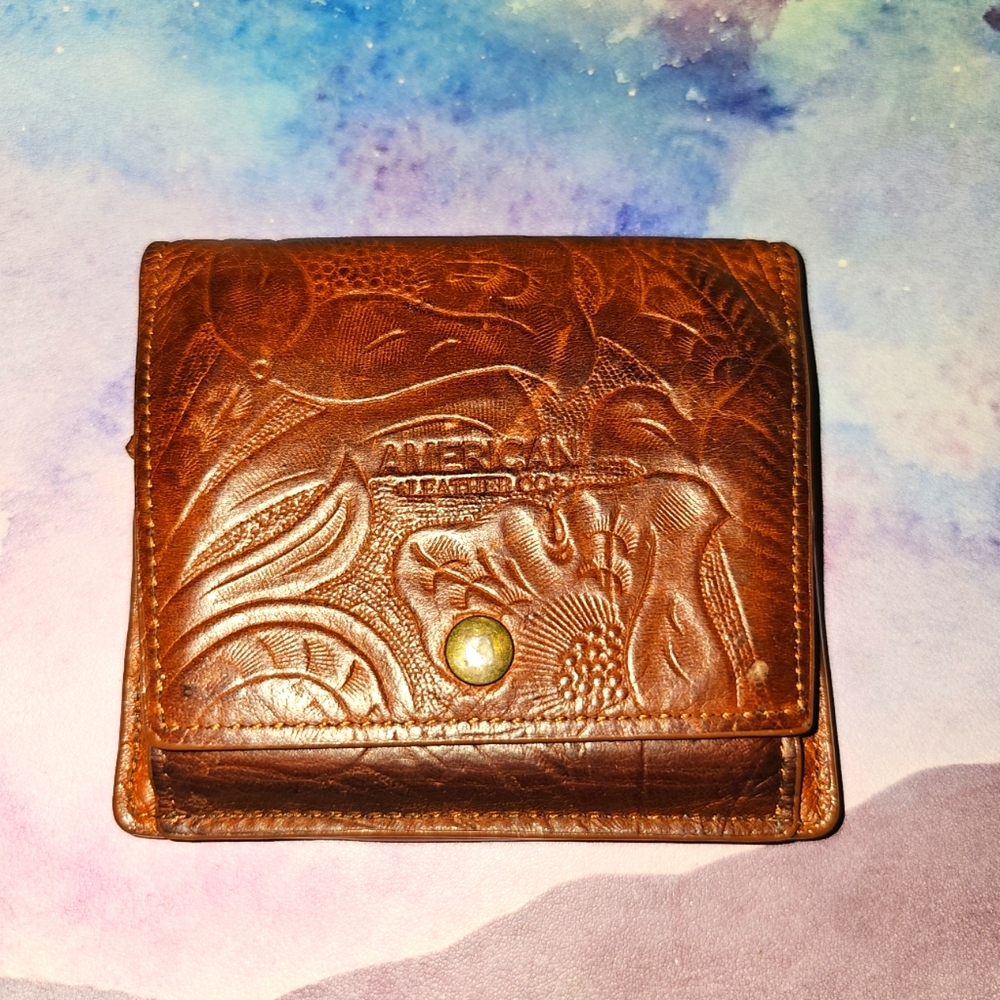 American Leather Ladies tri-fold wallet with zippered pouch